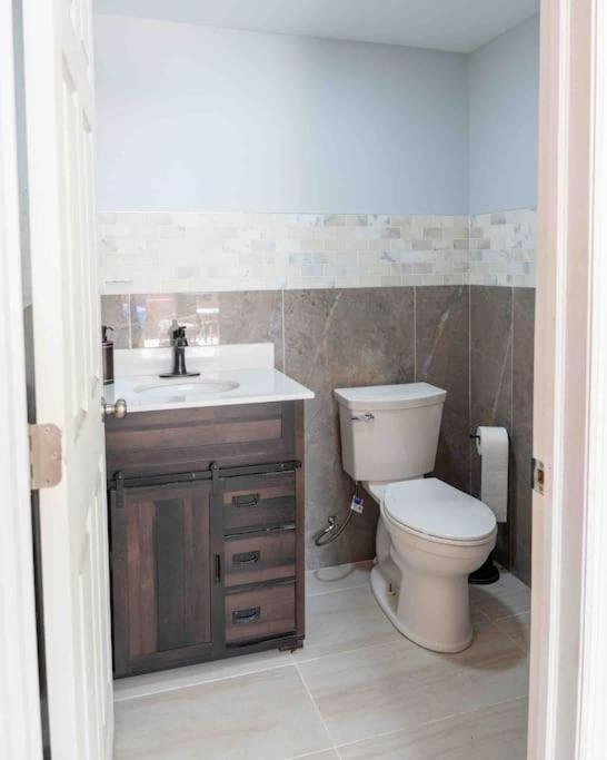 Tampa Bay Oasis Apartment Тарпон Спрингс Екстериор снимка