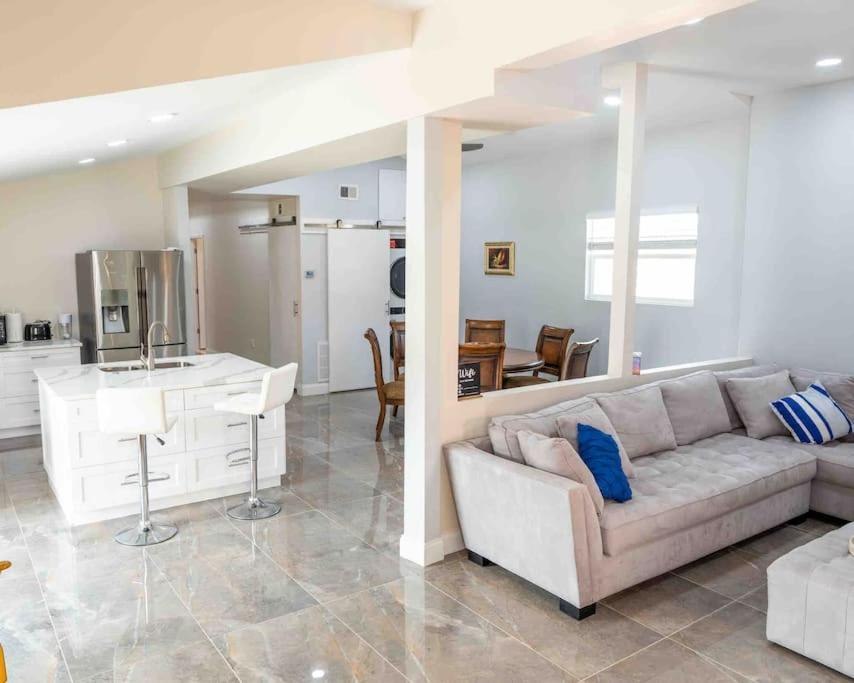 Tampa Bay Oasis Apartment Тарпон Спрингс Екстериор снимка