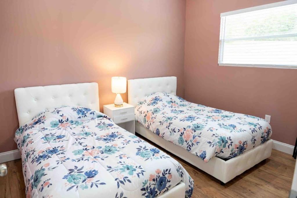 Tampa Bay Oasis Apartment Тарпон Спрингс Екстериор снимка