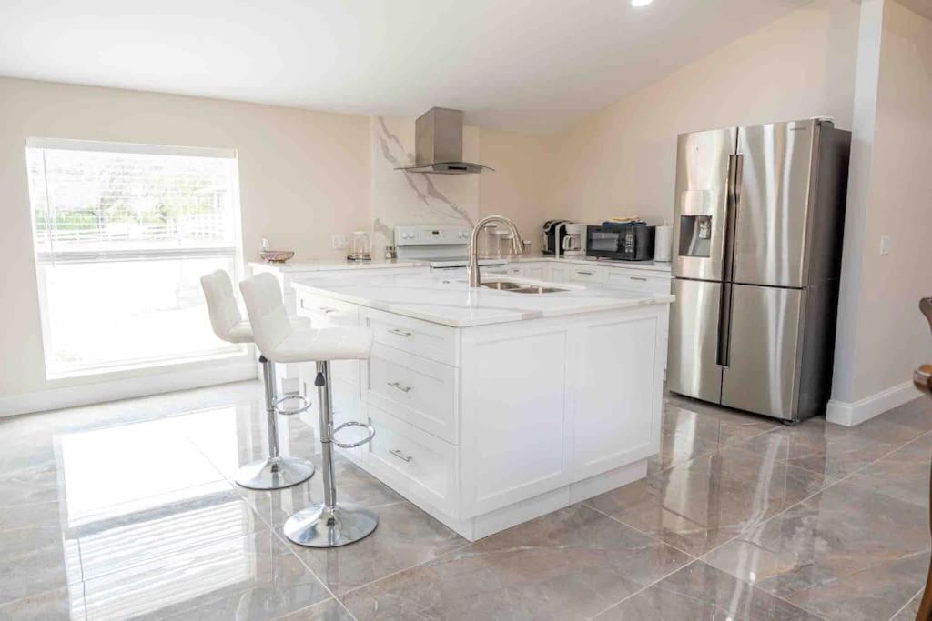 Tampa Bay Oasis Apartment Тарпон Спрингс Екстериор снимка